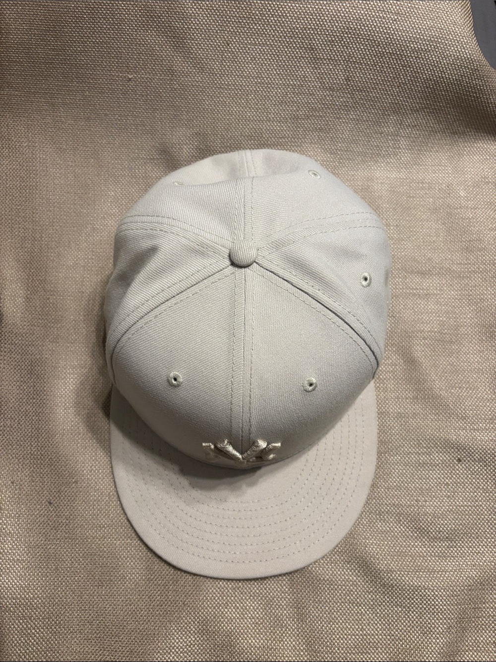 New Era 59Fifty NY Yankee Mama Embroidered Hat - Picture 8 of 8